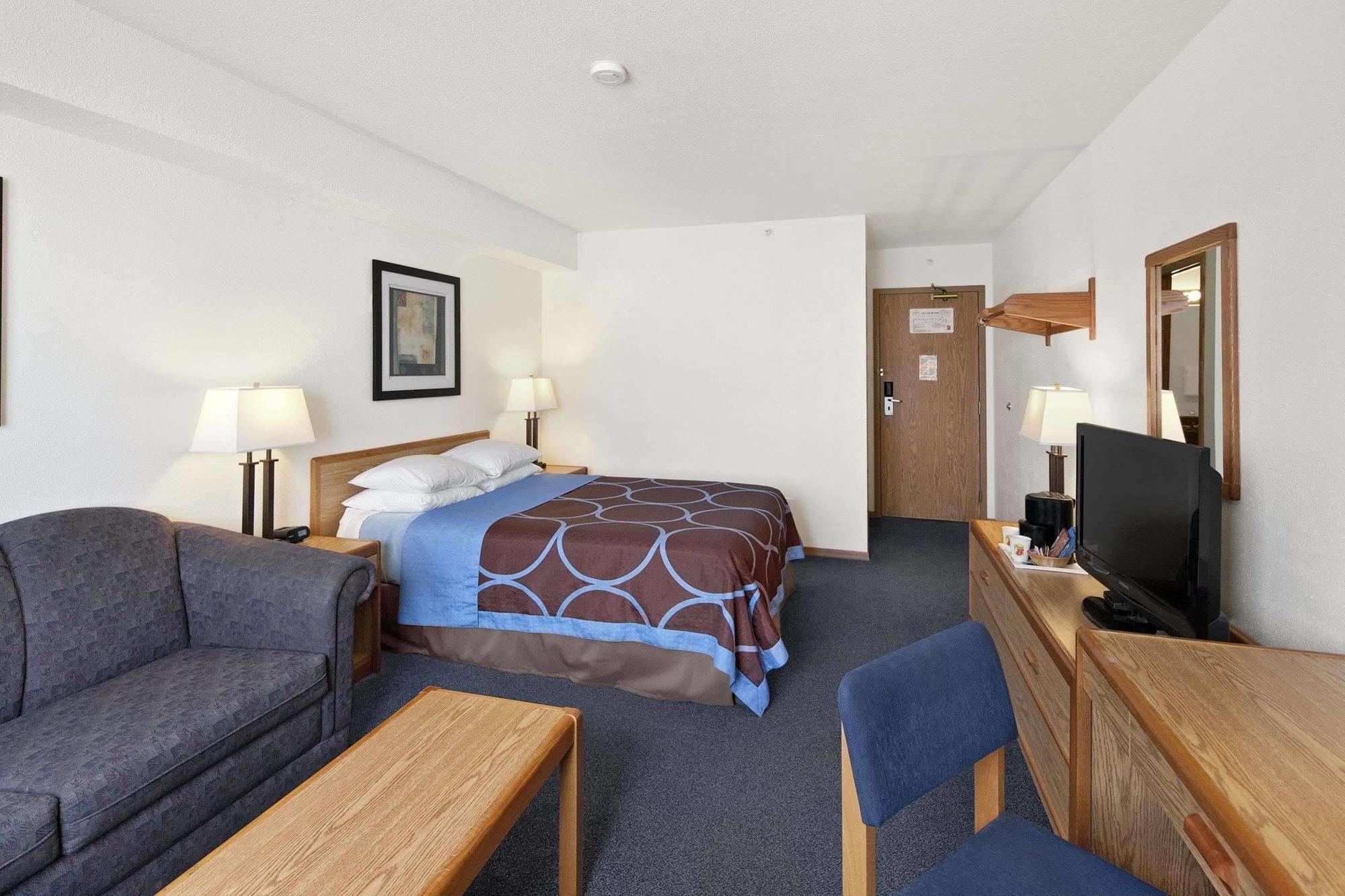 Super 8 By Wyndham Swift Current Ξενοδοχείο Εξωτερικό φωτογραφία